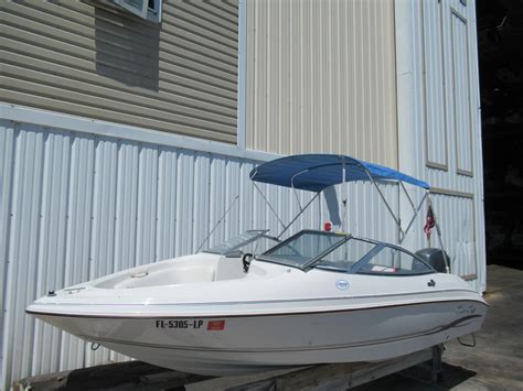 1996 Chris-Craft 215 Classica