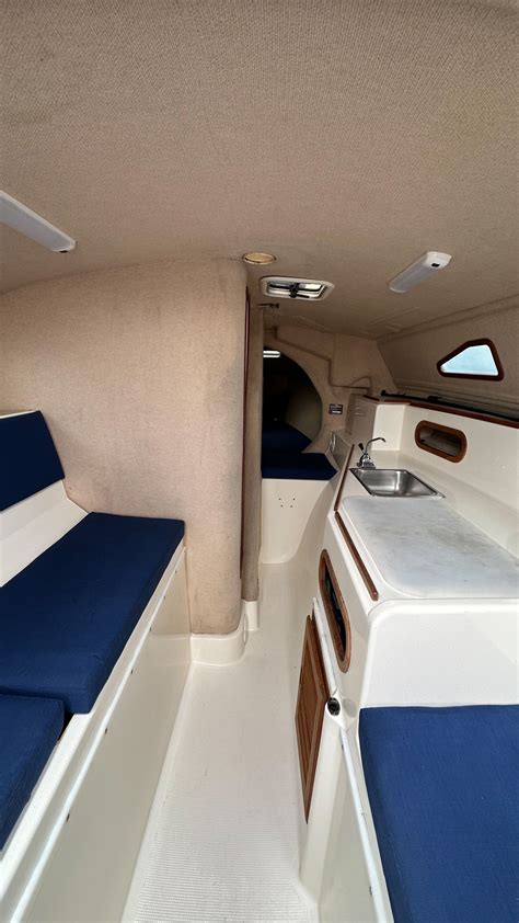 1998 Corsair 27R