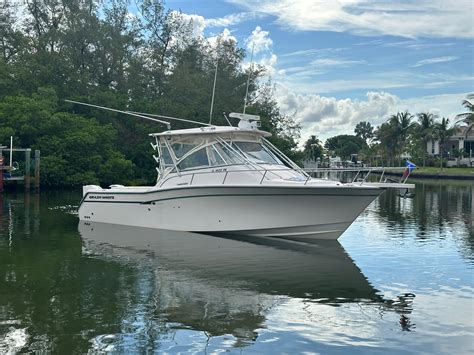 2013 Grady-White 330 Express