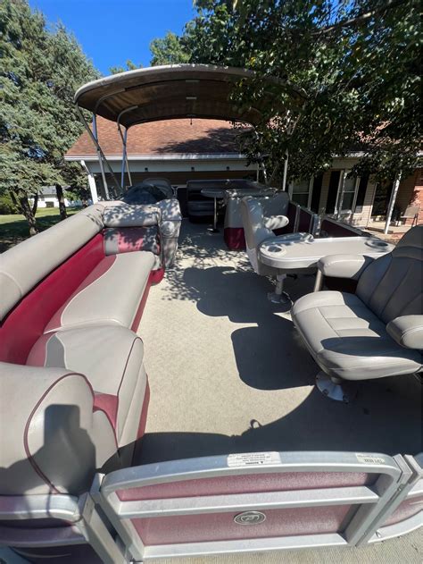 2015 Premier 260 SunSpree