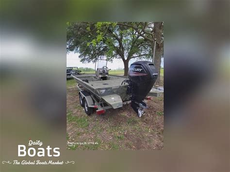2015 Tracker Grizzly 2072
