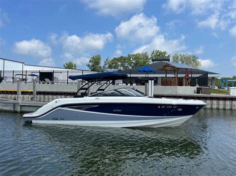 2016 Sea Ray 250 SLX