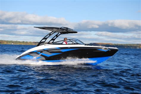 2016 Yamaha 242X E-Series