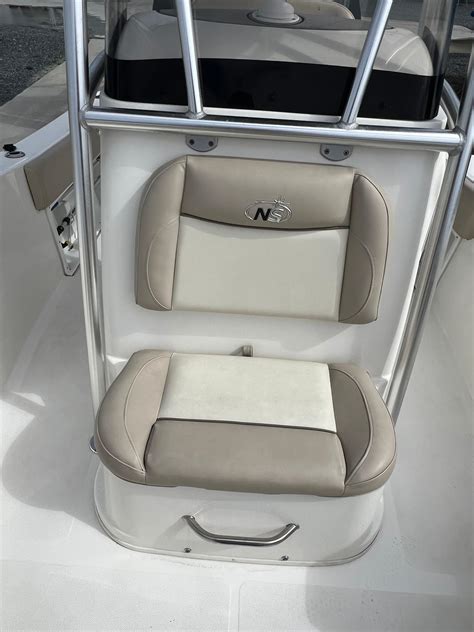2017 NauticStar 2102 Legacy