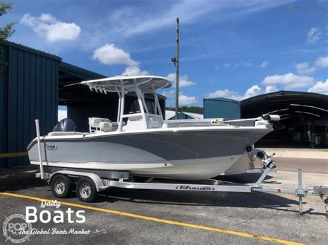 2018 Sea Hunt Ultra 210
