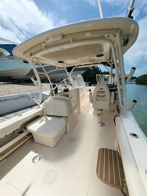 2019 Grady-White Freedom 275