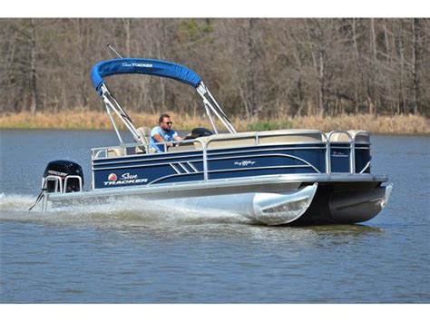 2020 Sun Tracker Party Barge 20 DLX