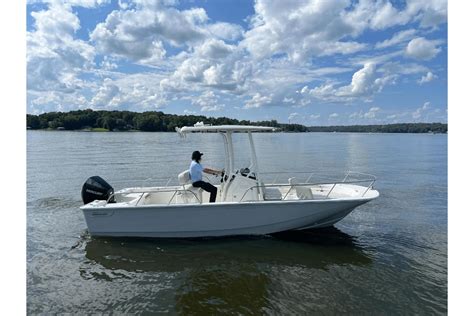 2021 Boston Whaler 210 Montauk