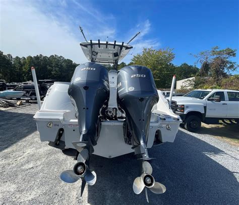 2021 Sea Fox 288 Commander
