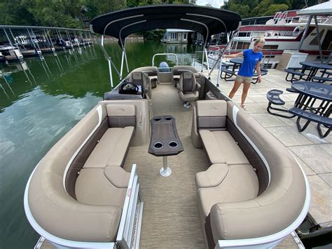 Bennington 23 SSX 2022