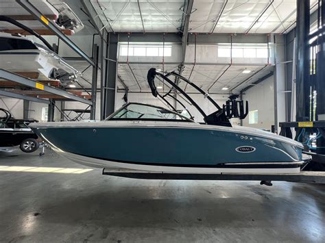 Cobalt R8 Surf 2023