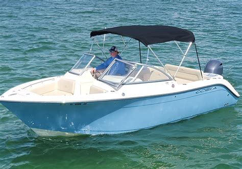 Cobia 220 CC 2021