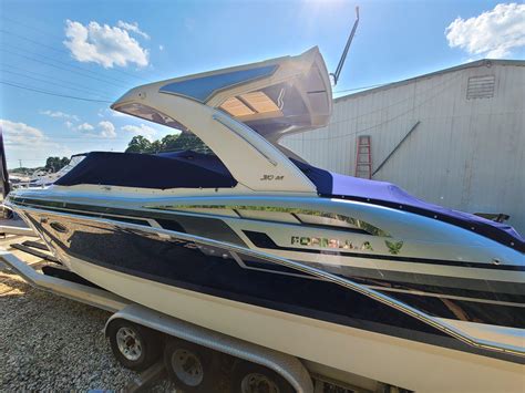 Formula 310 Bowrider 2022