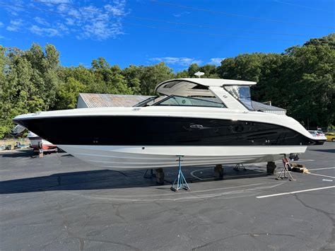 Sea Ray SLX 400 2023
