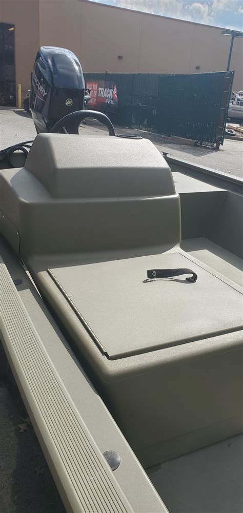 Tracker Grizzly 1648 SC 2023