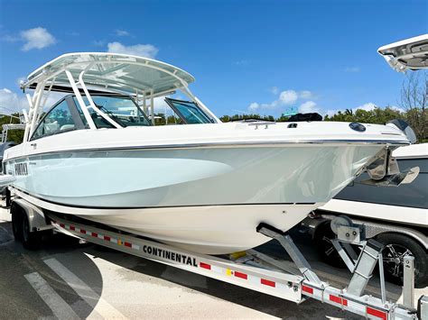 Whaler 270 Vantage 2022